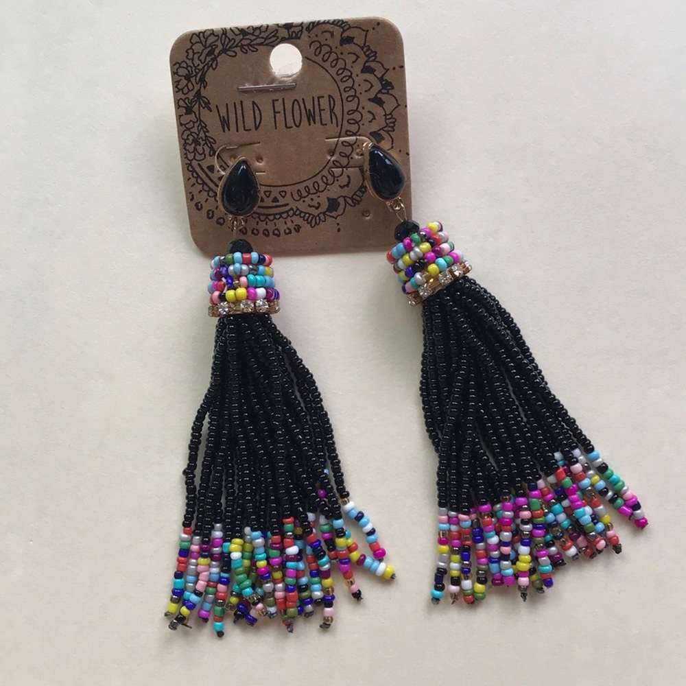 NWT Wild flower dangling earrings